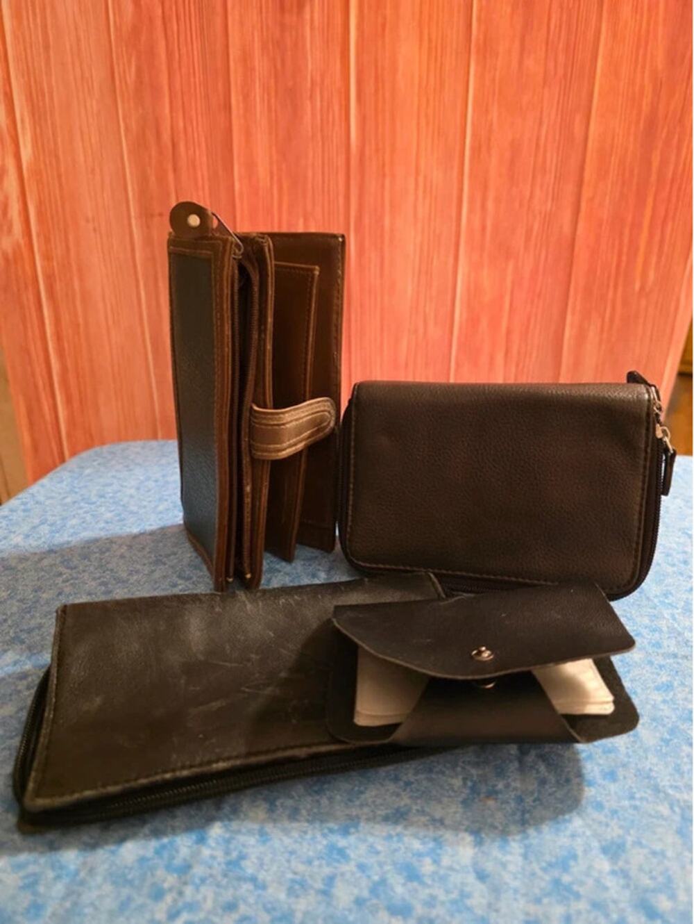 4 Vintage Leather Wallets Checkbook Organizer Snap Pocket Card Holder Set